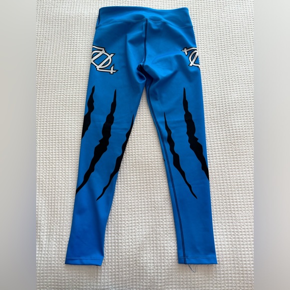 704 Shop Carolina Panthers Leggings - Picture 4 of 5